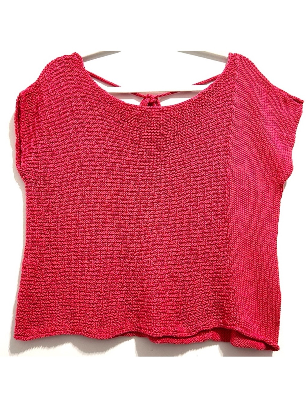 Beautiful Knit Women’s Pink Red Sleeveless Sweater
